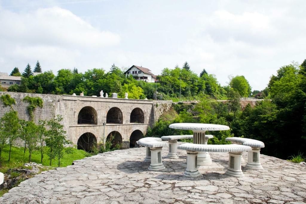 Apartman Nino Tounj Exterior photo